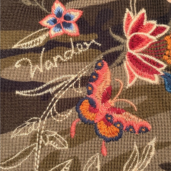 Johnny Was Embroidered Camo Thermal Henley - Picture 7 of 10